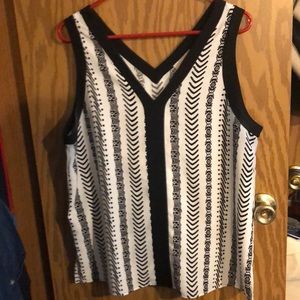 Loft black and white print sleeveless top. Size L